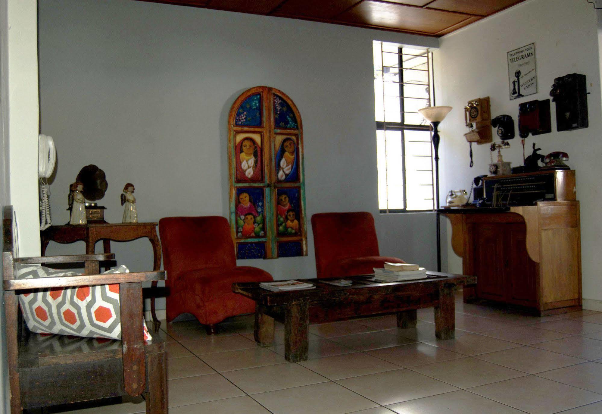 Hotel Meson De Maria Antiguo Cuscatlán Zewnętrze zdjęcie