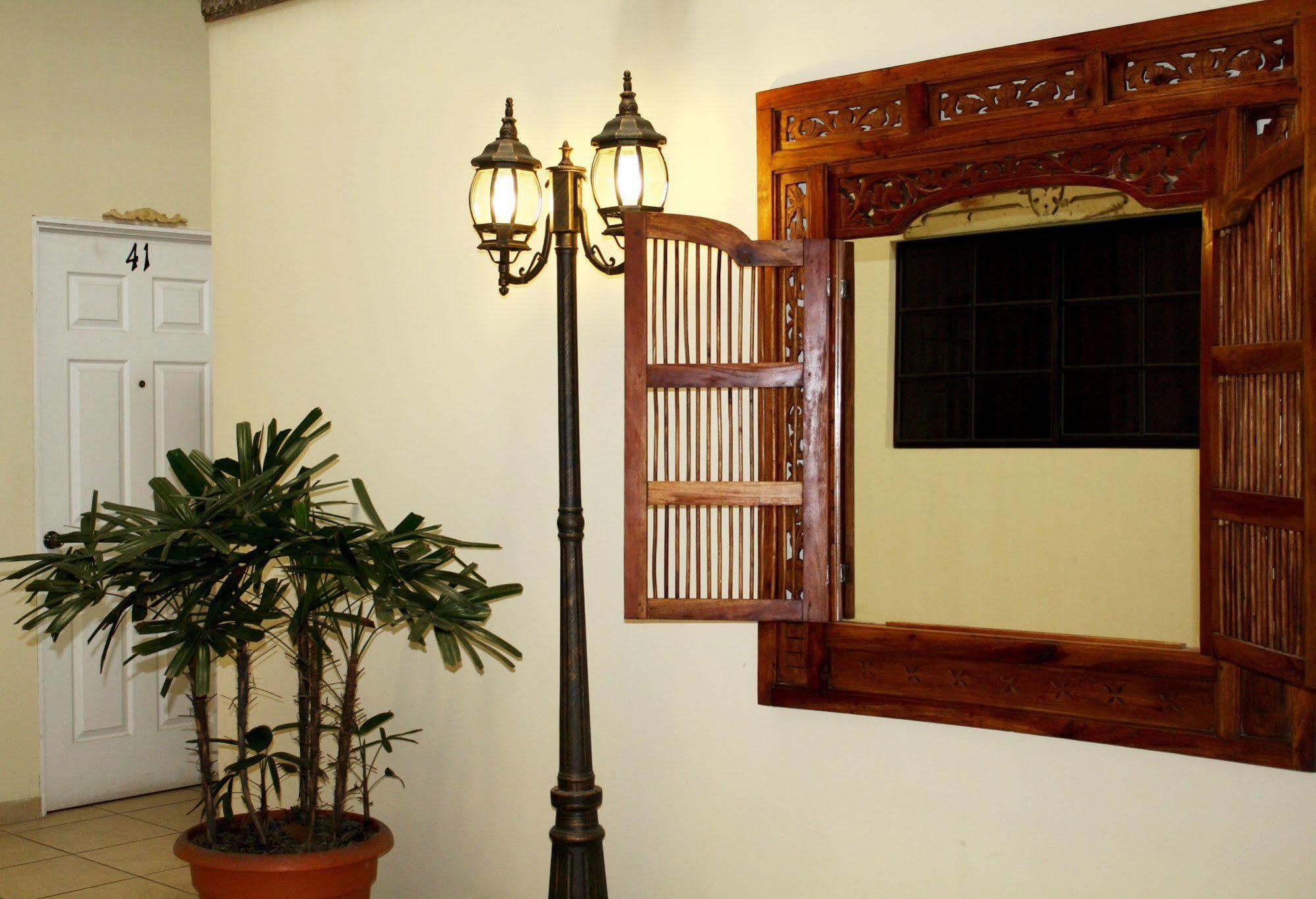 Hotel Meson De Maria Antiguo Cuscatlán Zewnętrze zdjęcie